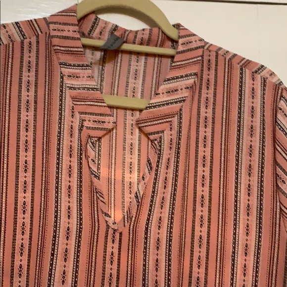 Top - Picture 2 of 3